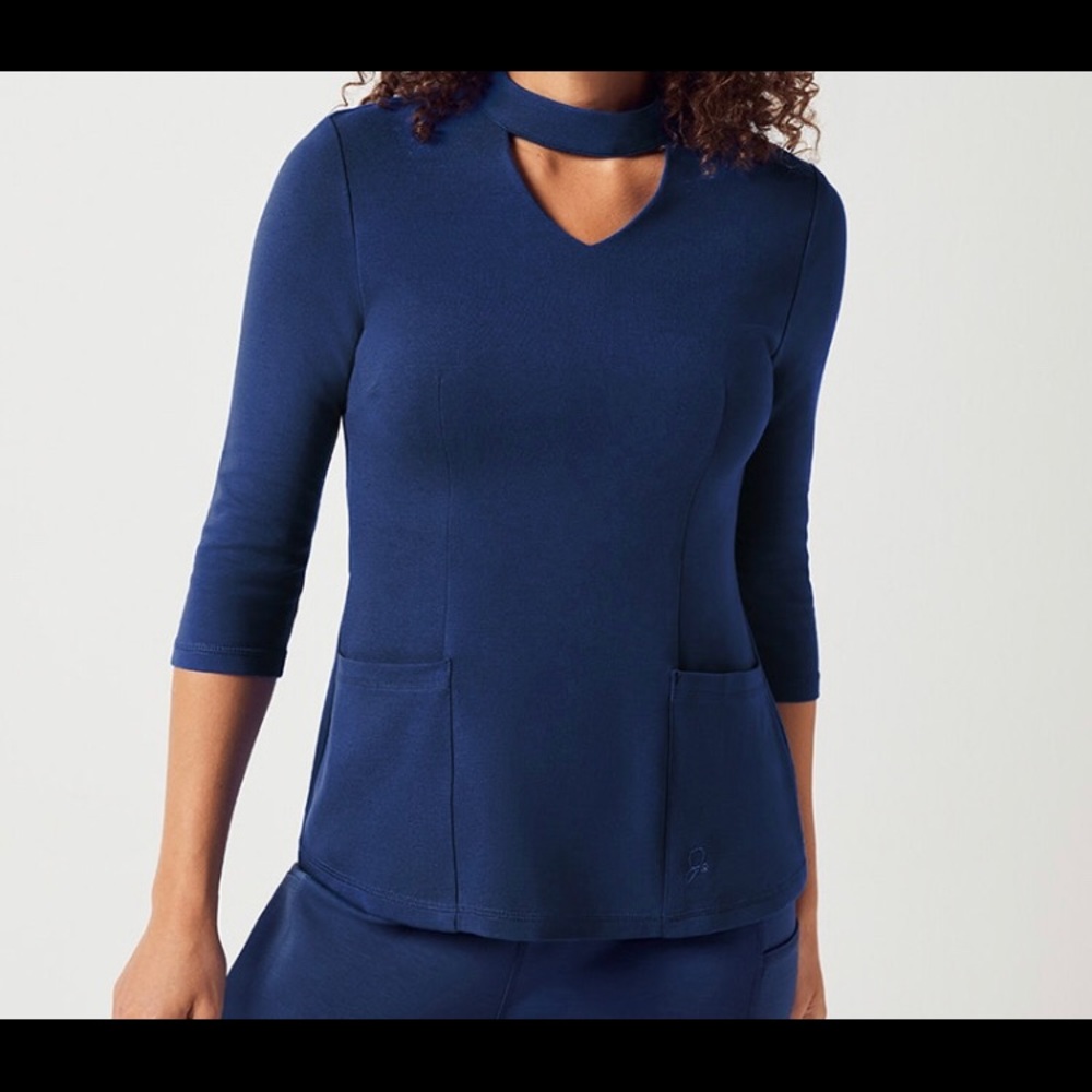 Jaanuu pointe collection mock top